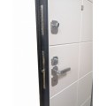 Сицилия 2К - современная металлическая дверь в квартиру с внутренним и внешним щитом МДФ